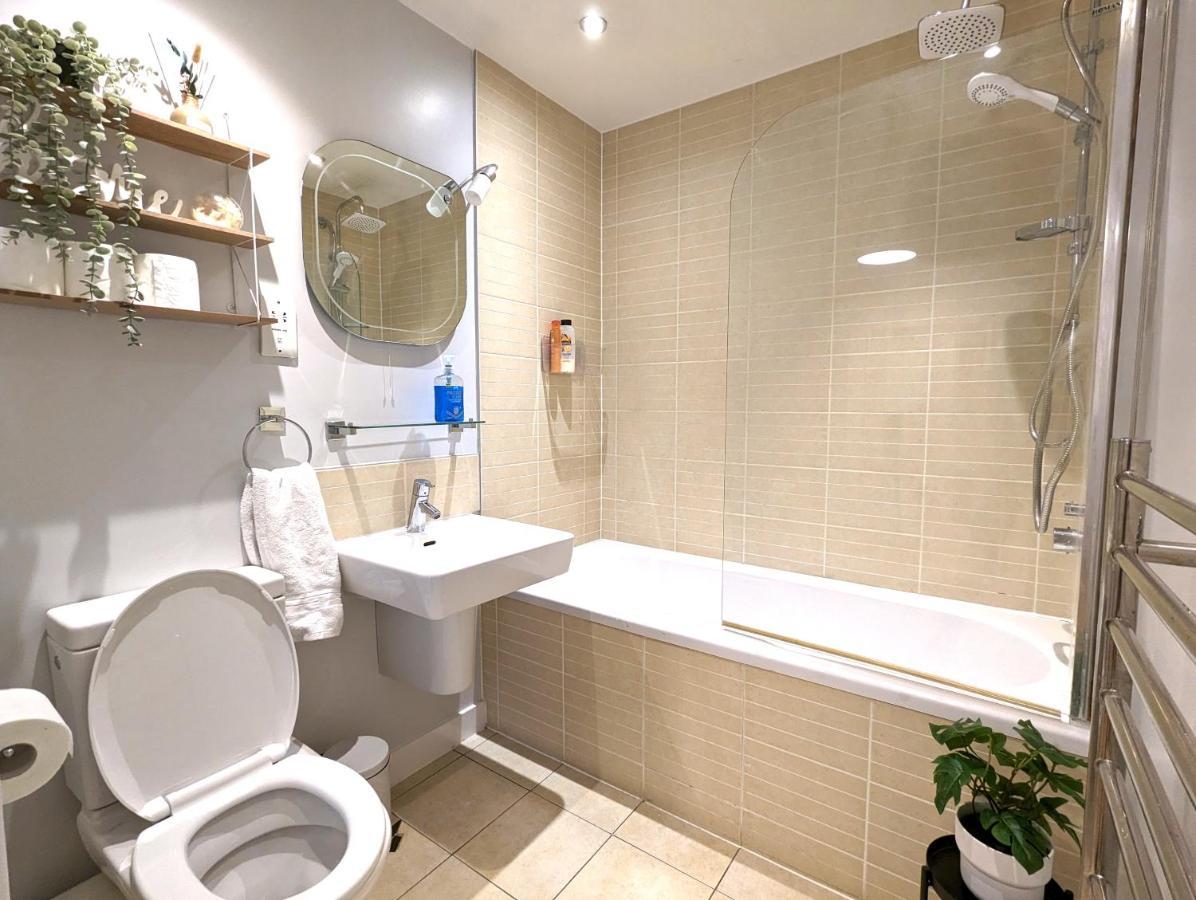City Centre Morden 1-Bedroom Apt Near Dock Ліверпуль Екстер'єр фото
