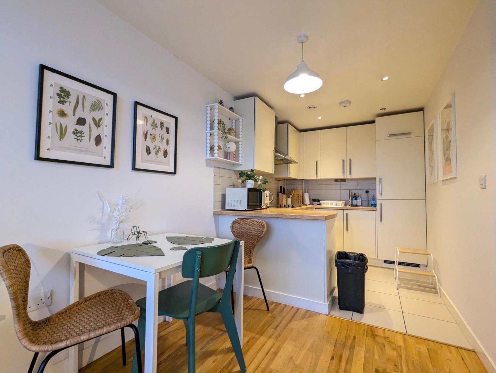 City Centre Morden 1-Bedroom Apt Near Dock Ліверпуль Екстер'єр фото
